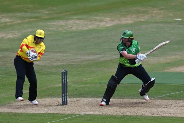 Anya Shrubsole in Hundred batting action at Trent Bridge. Photo by Shaun Botterill/Getty Images.