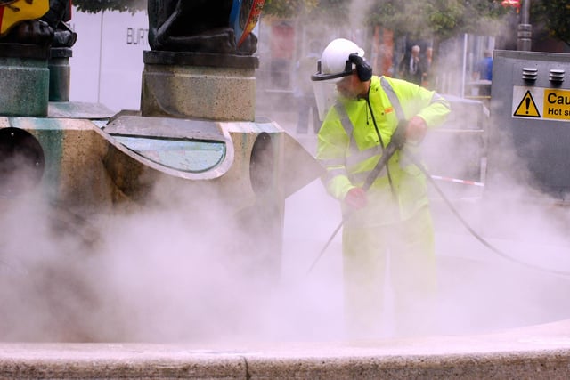 Colas staff cleaning the Jubilee Fountain in Commercial Road Portsmouth in October 2006 (064461-34)
