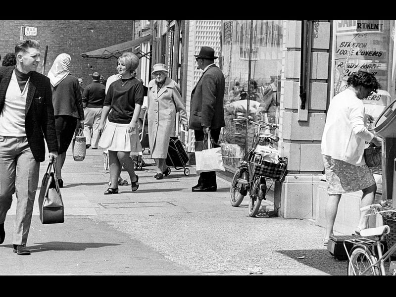 Street scenes at Havant taken April 1971. Picture: The News 4671-3