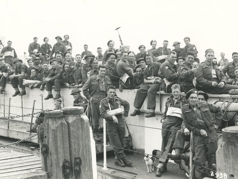 Royal Canadian Engineers(c) The News, War Series 2938
