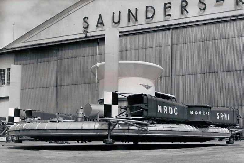 SRN1 hovercraft, the one used by James Bond in the film 'Die Another Day'.
