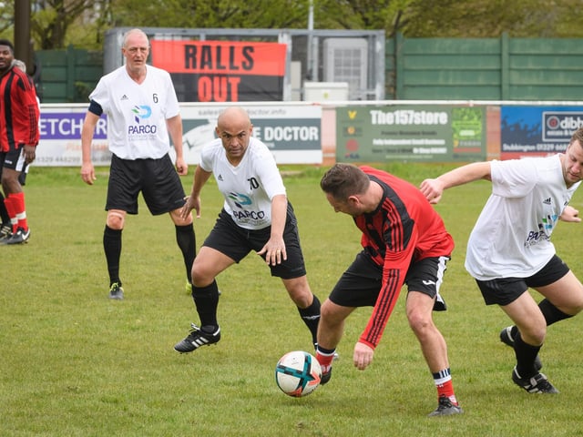 Action from the Jon Gittens memorial charity match between a team of former Fareham Town players and a side of ex-Pompey and Southampton professionals. Picture: Keith Woodland (160421-689)