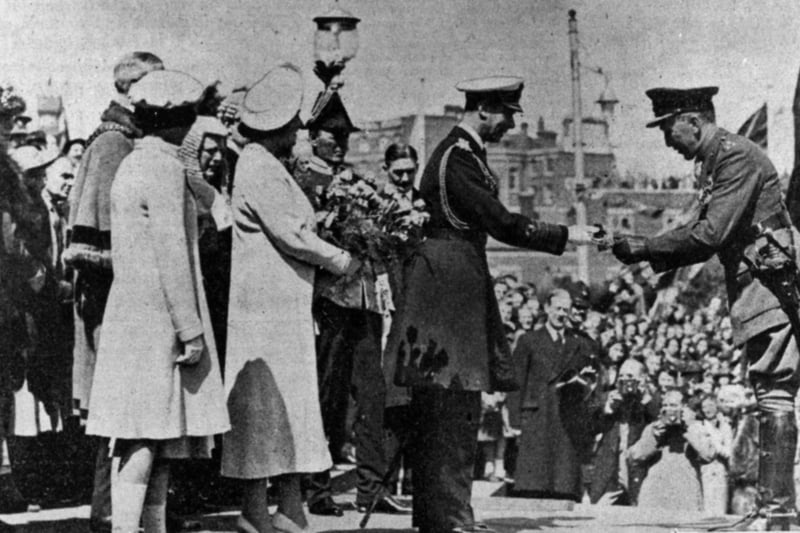 King George VI receives the keys of the fortress of Portsmouth, 1939. The News PP5380