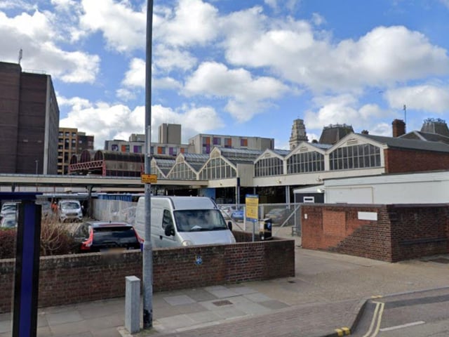 Sun's Noodle Bar at Kiosk No 3, Portsmouth And Southsea Station, Station Street, Portsmouth was rated five on September 12