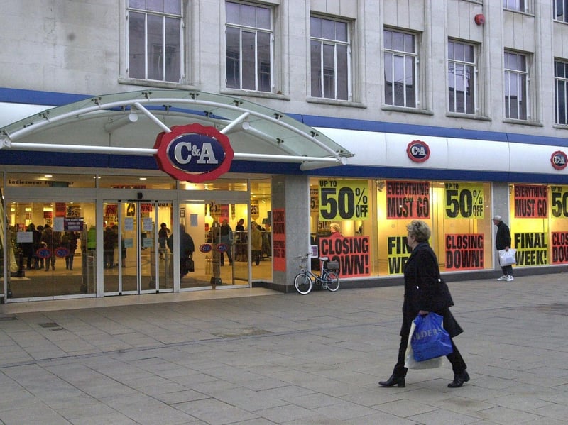 C&A clothed Portsmouth for decades but failed to survive into the 21st century. C&A - like much of commercial road - was destroyed during the Blitz in 1941, and thousands queued outside the shopfront in 1950 for the store’s grand re-opening. The shop closed in 2000 as the multinational chain withdrew from the British market due to increased competition from supermarkets and high street clothes shops.
C & A's Portsmouth store in Commercial Road, shut its doors for the last time on Saturday 13th January.
