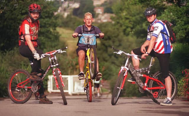 Barnardos South Yorkshire and Peak District bike riders setting off from Loxley college. Shane Humberstone, left from Stocksbridge and Dean Southern, right, from Deepcar watch Ian Sanderson, from Doncaster warming up for the start of the 1999 race