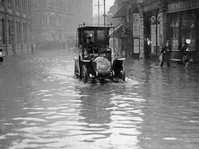 Commercial Road, Portsmouth, flooded after a rainstorm in 1911