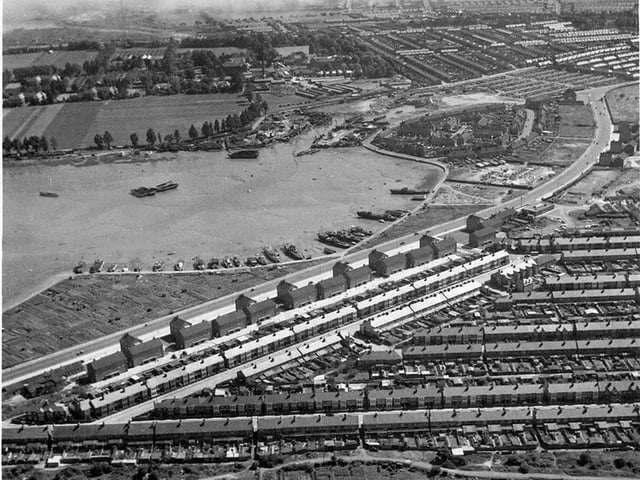 An old aerial of the Eastern Road, showing flats and houses. Undated