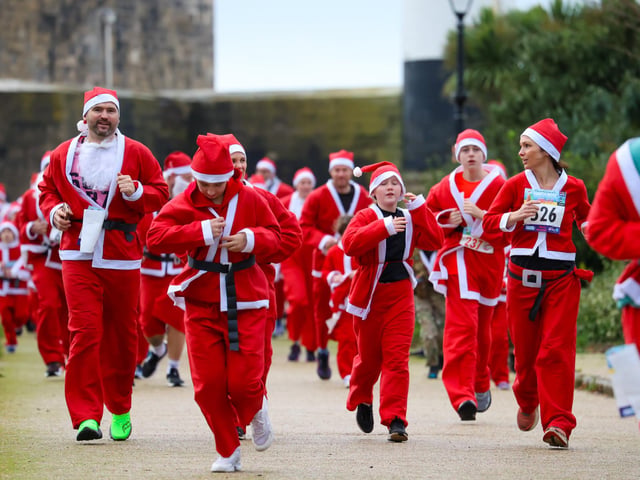 Hundreds of people turned out for the 2023 Santa Fun Run in Southsea on Saturday morning, many running to raise money for charity in either the 5K or 10K distance.