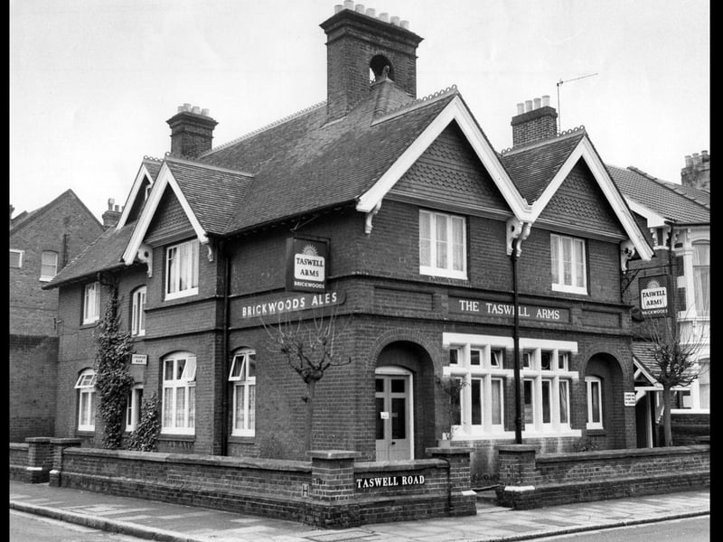 The Taswell Arms, Southsea in January 1981. The News PP1557