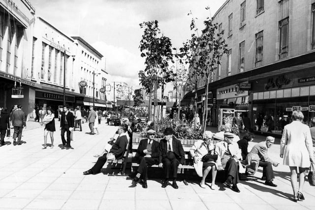 Portsmouth's Commercial Road Precinct in 1972. The News PP3912