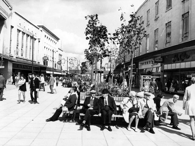 Portsmouth's Commercial Road Precinct in 1972. The News PP3912