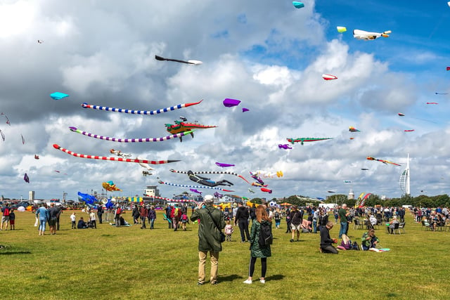 The packed skyline above the Portsmouth Kite Festival. Picture: Mike Cooter (070821)