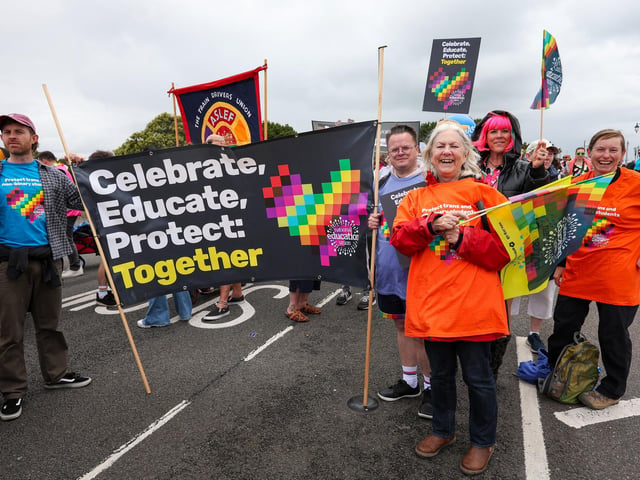 Members of the National Education Union Picture: Chris Moorhouse (070625-020)