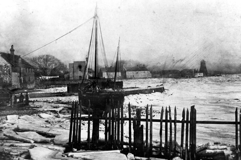 Frozen sea at Langstone 1895. Picture: costen.co.uk