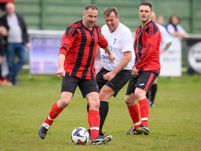 Action from the Jon Gittens memorial charity match between a team of former Fareham Town players and a side of ex-Pompey and Southampton professionals. Picture: Keith Woodland (160421-289)
