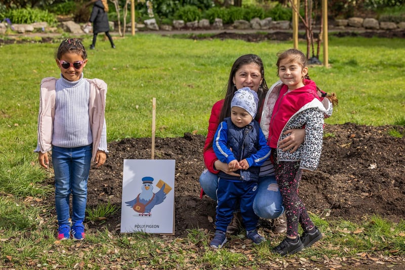 Mum Ira Dinu and her children find Polly Pigeon on the Easter Trail in Victoria Park