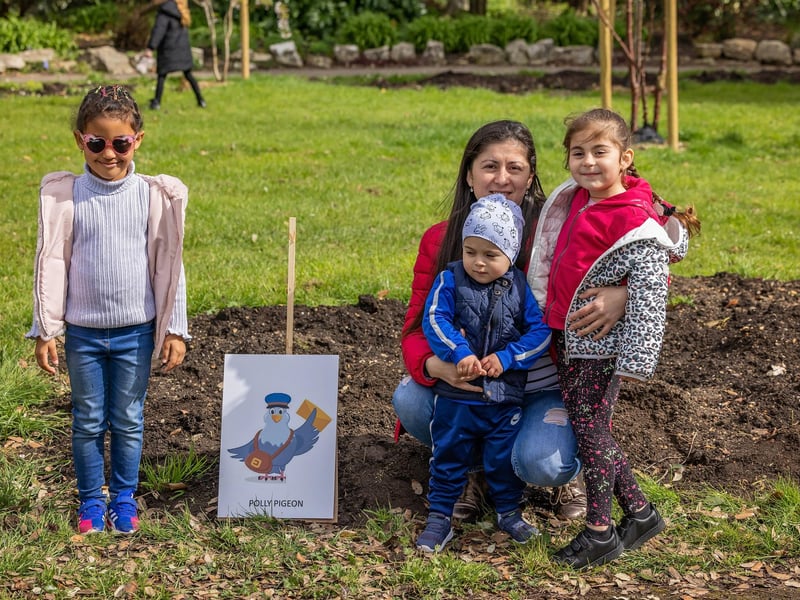 Mum Ira Dinu and her children find Polly Pigeon on the Easter Trail in Victoria Park