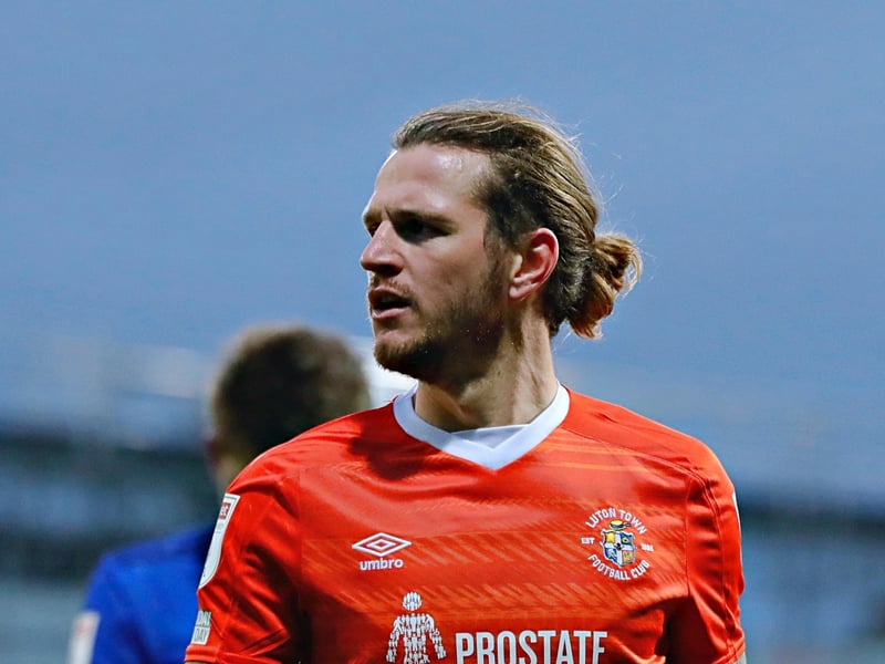 Luton - Cheltenham (loan)