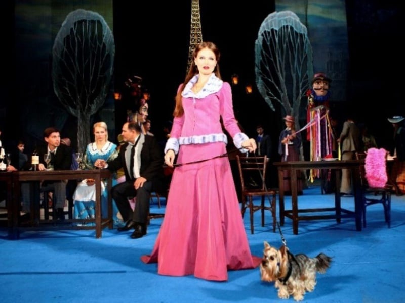 Senbla presents Opera International’s award-winning Ellen Kent Production of La Bohème at The Kings Theatre on March 30.