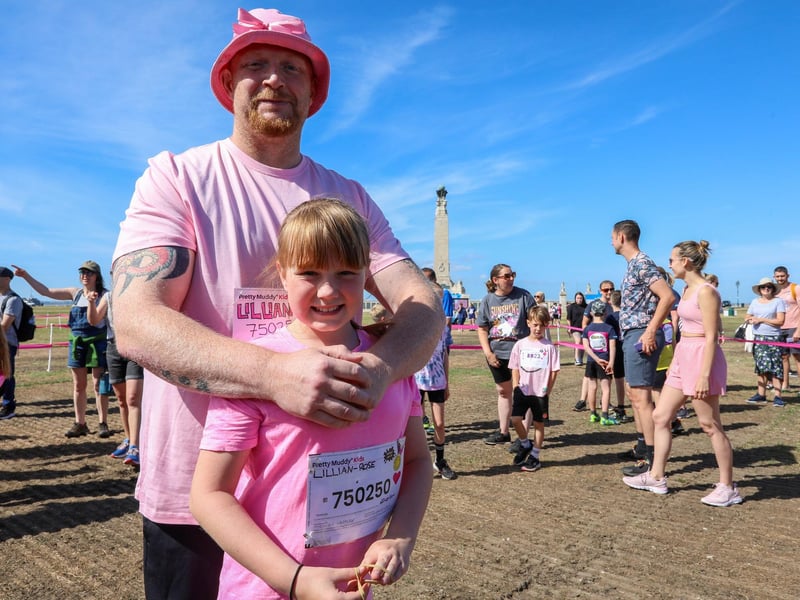 Race For Life Pretty Muddy, Southsea CommonPicture: Chris  Moorhouse (290624-020)