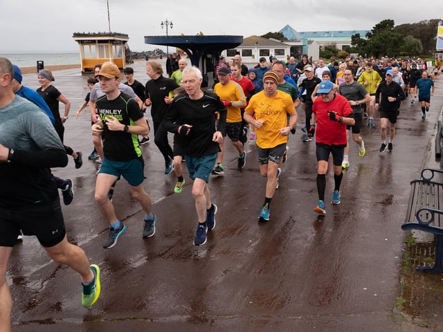 The field sets off at the start of the Southsea parkrun. Picture: Keith Woodland (010421-8)