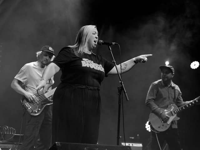 Amba Tremain Band live at Lincoln Blues Festival (photo by Chris Roberts/Widerview Visual Media)