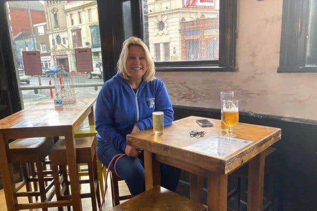 Punter Kate Thatcher at The Kings on Albert Road