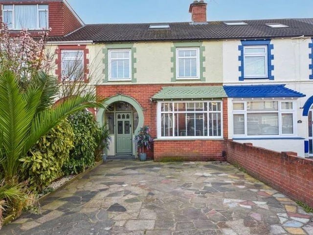 This property also comes with off road parking which is an extremely desirable aspect of a home in the Portsmouth area.
