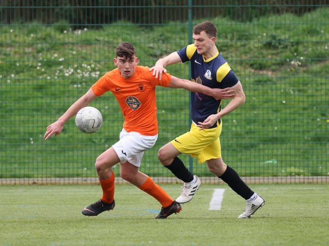 Pelham Arms (blue/yellow) v Fort Cumberland. Picture by Kevin Shipp