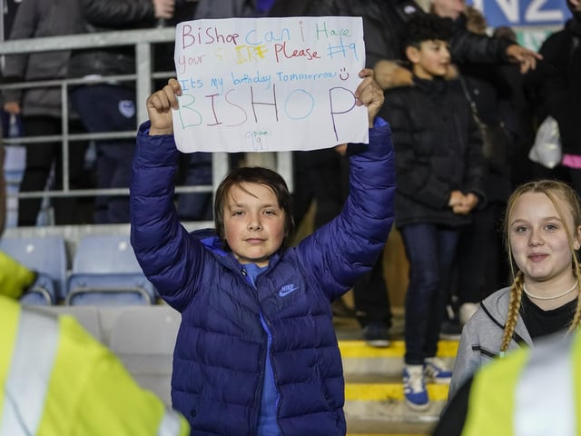 1,460 Pompey fans made the mid-week trip to Oxford United on Tuesday evening.