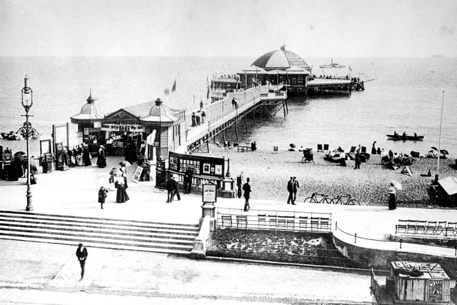 The original South Parade Pier in 1900, four years before it was destroyed by fire. The News PP984