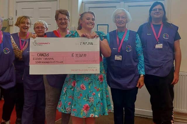 OperaJen Presents CHAT2US With Their Lottery Win Cheque
