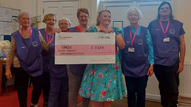 OperaJen Presents CHAT2US With Their Lottery Win Cheque