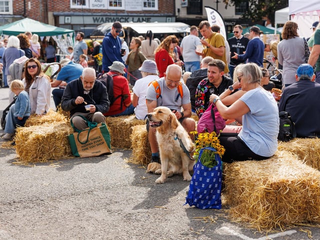 Pictured: People who came to the festival are having a good time  Picture:Marcin Jedrysiak