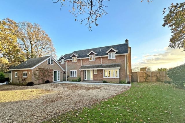 For more information about the property, visit Zoopla or go to the estate agents' website.