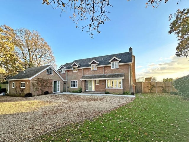 For more information about the property, visit Zoopla or go to the estate agents' website.