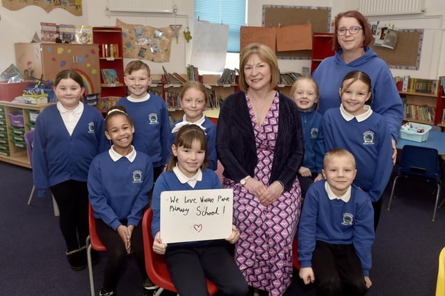 Warren Park Primary School in Sandleford Road, Havant, received a positive outcome in their Ofsted report which was published on January 28, 2025.    Pictured is: (back l-r) Piper-Rae Nash (8), Freddie Montague (9), Bella Valaskova (8), headteacher Elizabeth Cooper, Damia Ward (6), deputy headteacher Lynne Lofting and Mollie Penfold (10) with (front l-r) Anaya Ntaji (8), Penny Stone (9) and Jackson Legg (6).Picture: Sarah Standing (280225-9867)