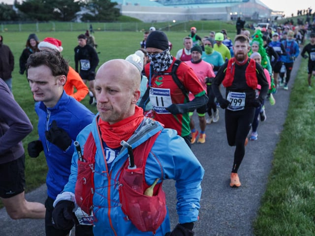 Runners at the start of the Portsmouth Coastal Waterside Marathon. Picture: Chris Moorhouse (221224-07)