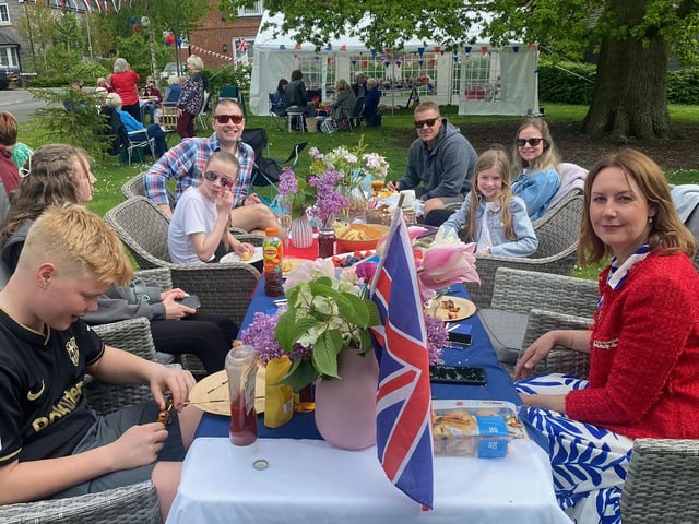 A party in Oak Tree Drive, Emsworth, raised money for the Final Straw Foundation
