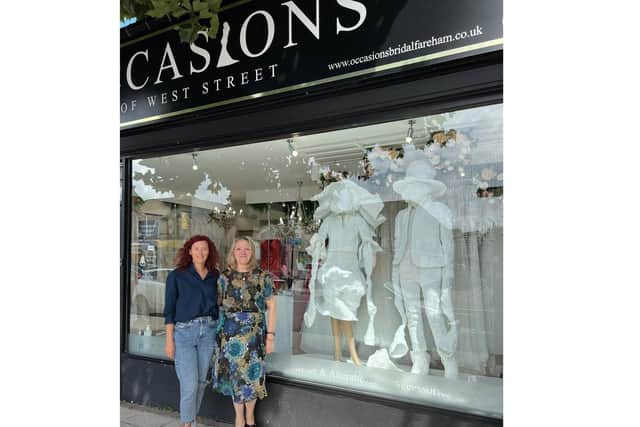 Sculptures have been installed at Ocassions of West Street, Fareham.