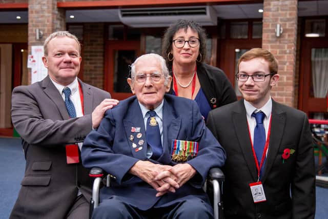 World War Two veteran Bernard Beckett visits HMS Collingwood to celebrate his birthday on Monday 31st October 2022
Pictured: Bernard Beckett with his son, Mark Hunt, Alison Hunt and his granson, Ryan Hunt at HMS Collingwood, Gosport
Picture: Habibur Rahman