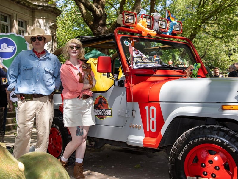 Dr Grant and Dr Sattler from Jurassic Park were on hand to keep the dinosaurs in check