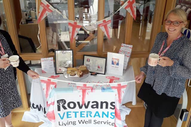 Rowans Hospice staff celebrate VE day.