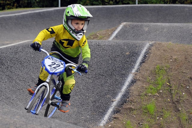 The pump track in Hilsea is free to use and open to all ages and abilities with BMX bikes and scooters with its bends, loops and jumps making it a popular destination. Its proximity next to a park, Hilsea Lido and the splash park, and South Coast Wakepark make it a perfect spot for all of the family.