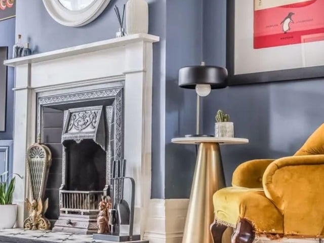 This property comes with five bedrooms, two reception rooms and two bathrooms.