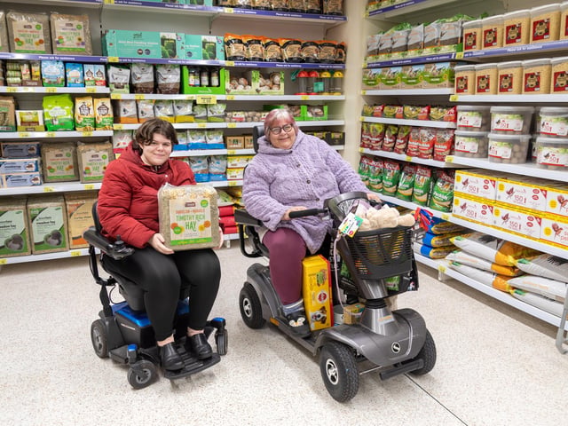 Rachel Erwich,18, with mum Joanne Erwich, 54, at the 8am opening of the new B&M store on Arundel Street. Picture: Mike Cooter (301124)