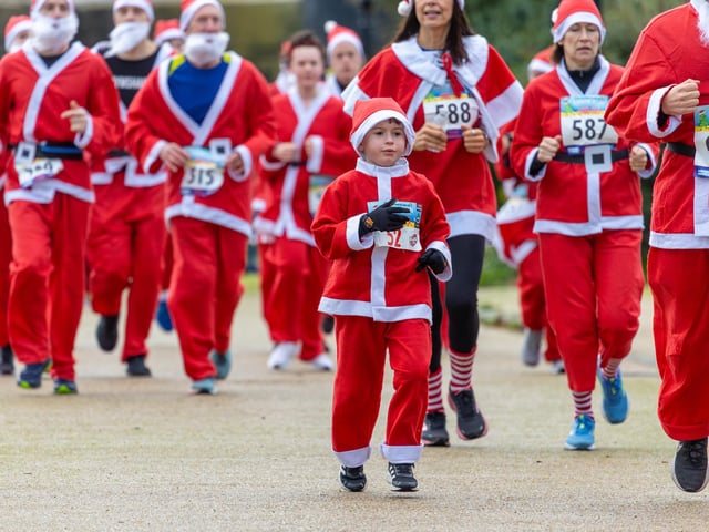 Hundreds of people turned out for the 2023 Santa Fun Run in Southsea on Saturday morning, many running to raise money for charity in either the 5K or 10K distance.