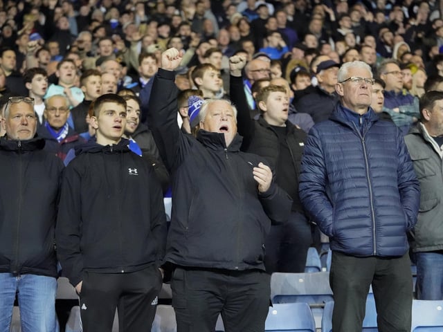 1,460 Pompey fans made the mid-week trip to Oxford United on Tuesday evening.