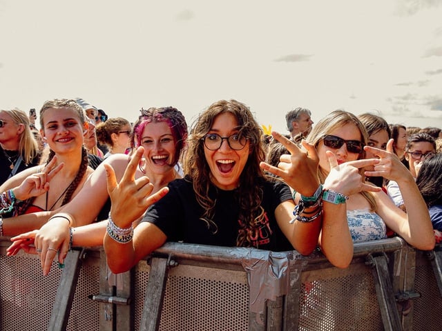 Victorious Festival got off to a brilliant start with a range of wonderful performances from the likes of Fatboy Slim, Louis Tomlinson, Jess Glynne, Snow Patrol and Maximo Park.Pictured: Crowds Picture: Victorious Festival/Strong Island
